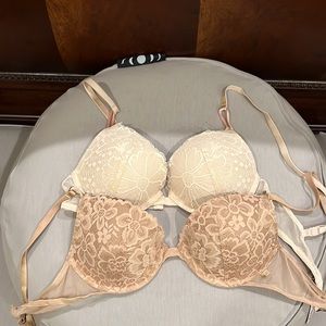 Victoria’s Secret Push up bra, set of 2, 34B